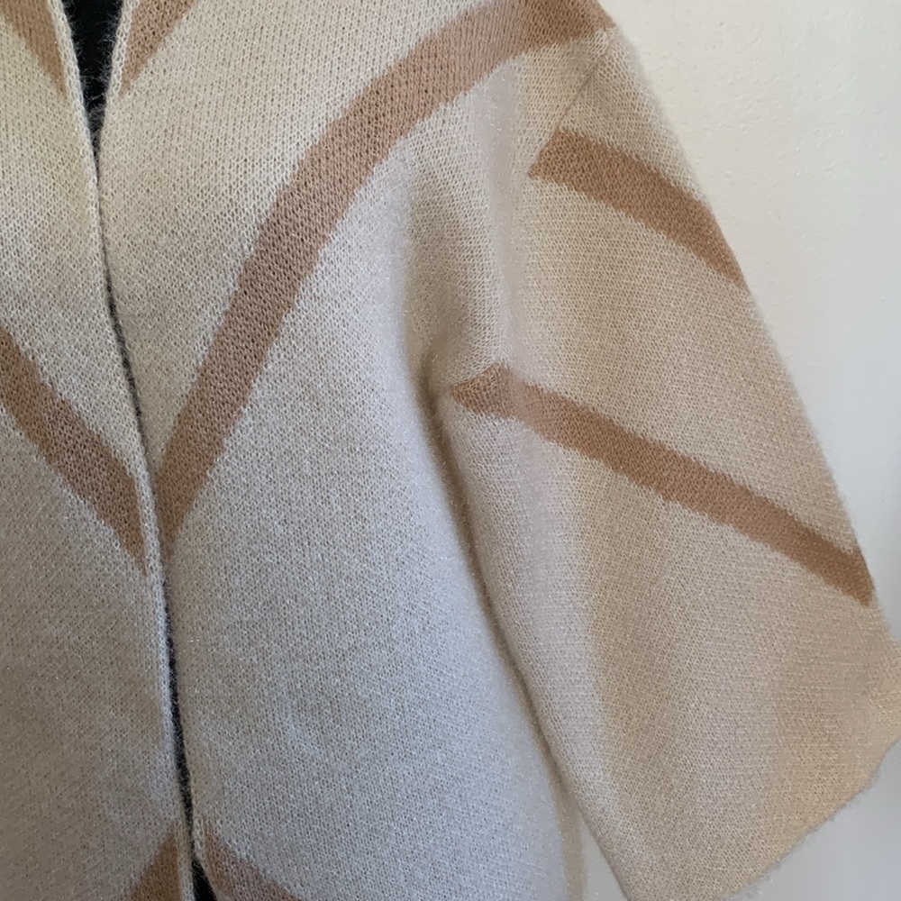 NEW Steve Madden Cardigan Sweater - Picture 4 of 9